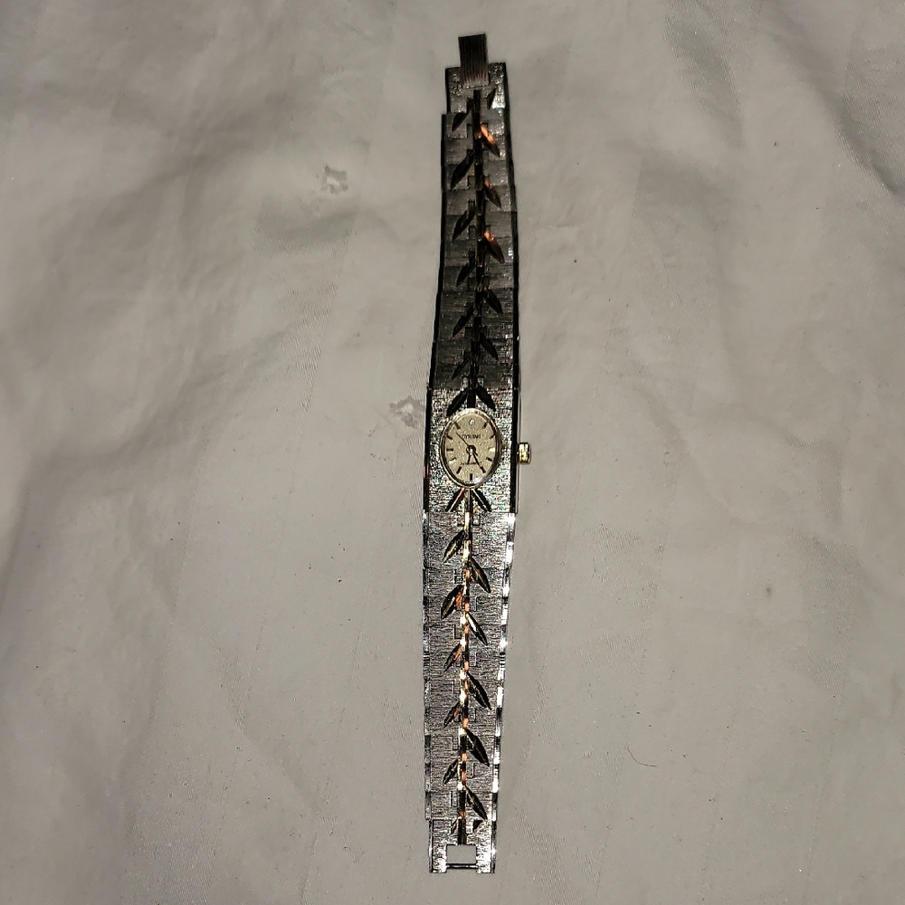 Vintage Cyrano‎ Silver & Gold Tone Leaf Pattern Manual Mechanical Wind-Up Watch